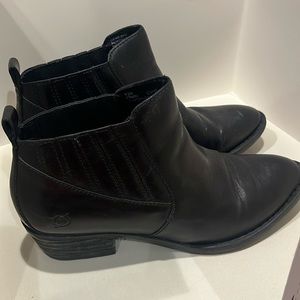 Born Like new leather 9.5 slip on boot worn less than a handful of times